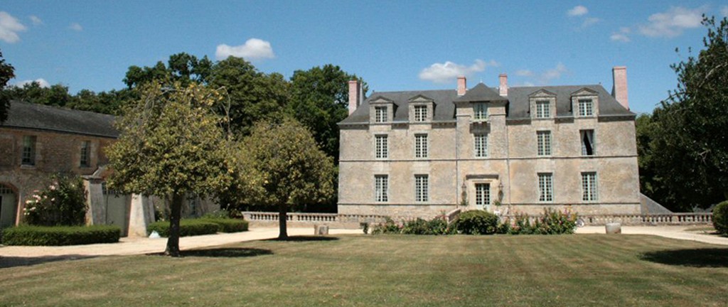 Anjou-chateau-des-noyers-chine-lemaire-vin-hebdo