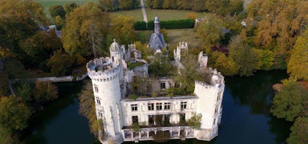 Chateau-de-la-Mothe-Chandeniers-lemaire-hebdo-vin-chine